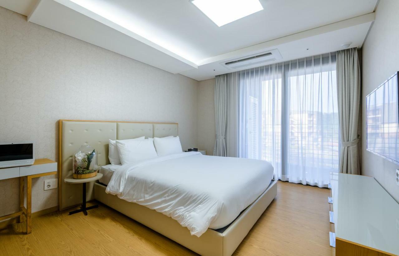 Hotel Seaside Arden à Seogwipo Extérieur photo