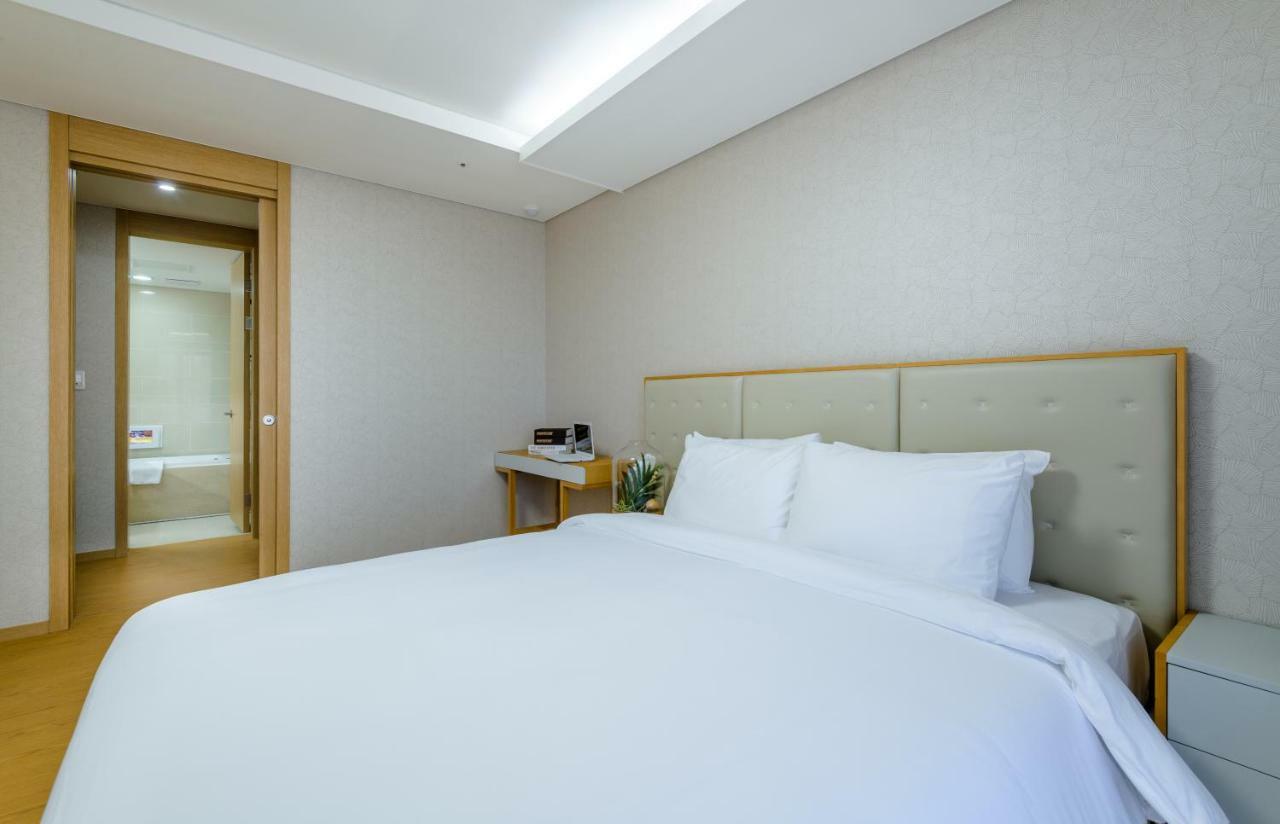 Hotel Seaside Arden à Seogwipo Extérieur photo