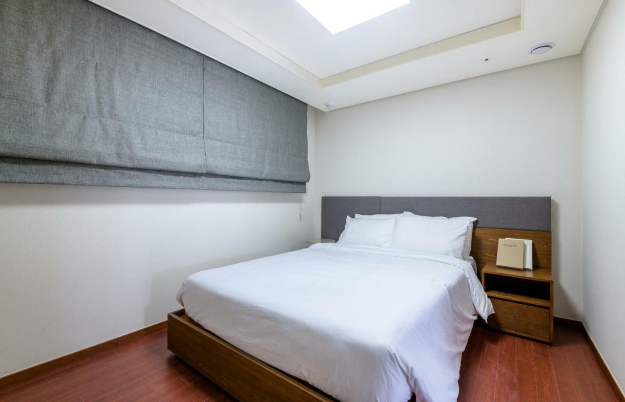 Hotel Seaside Arden à Seogwipo Extérieur photo