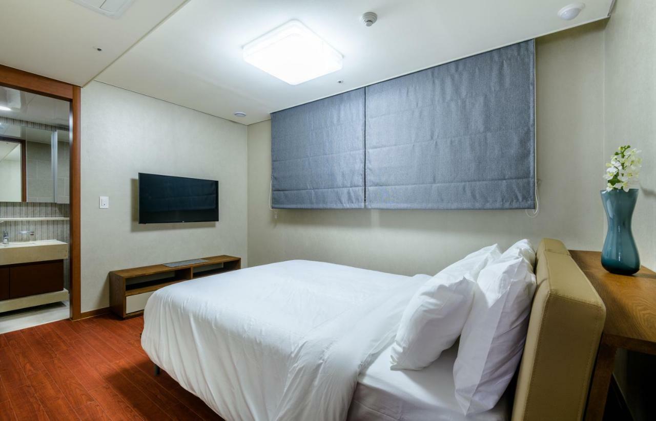 Hotel Seaside Arden à Seogwipo Extérieur photo