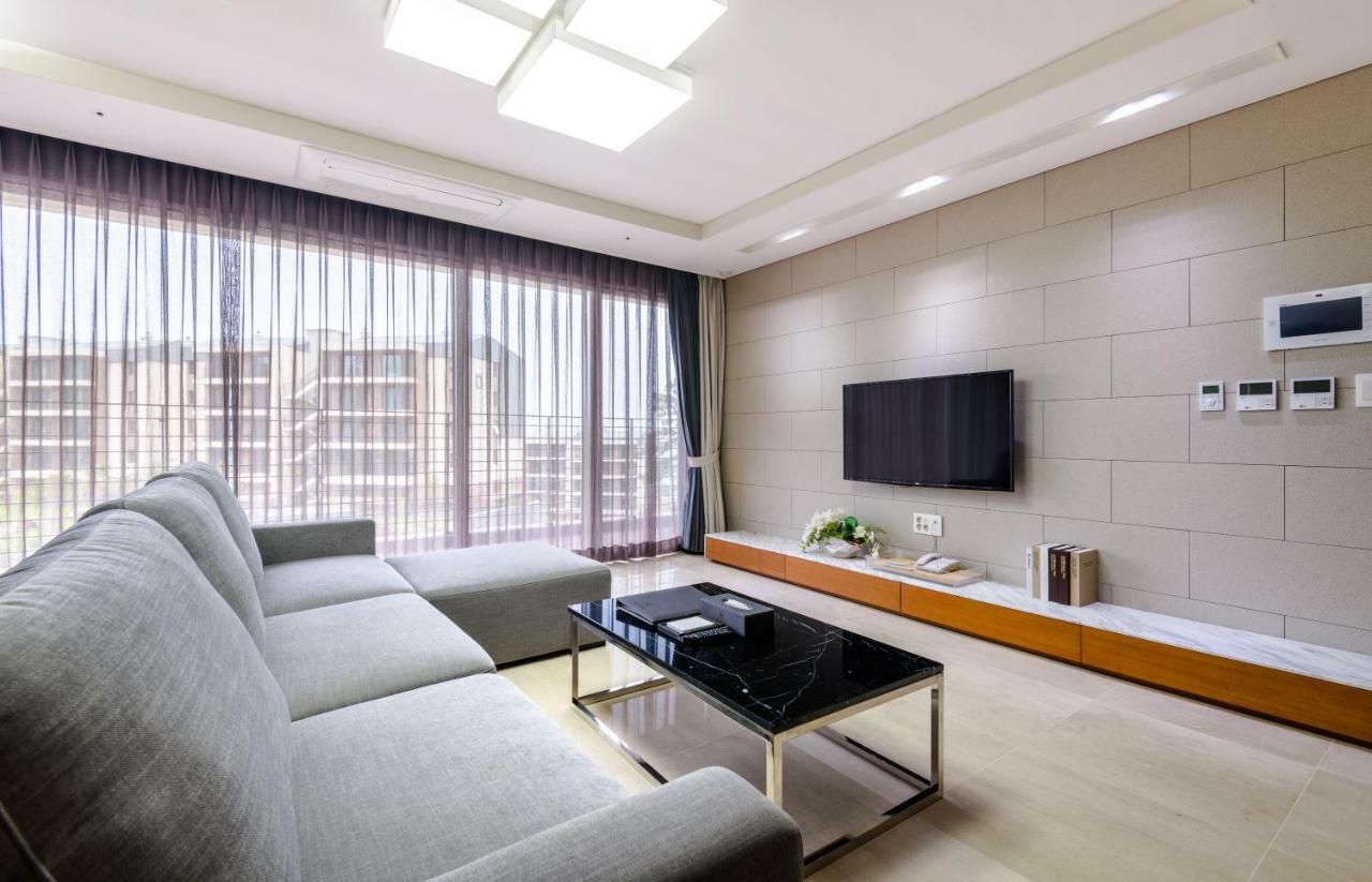 Hotel Seaside Arden à Seogwipo Extérieur photo