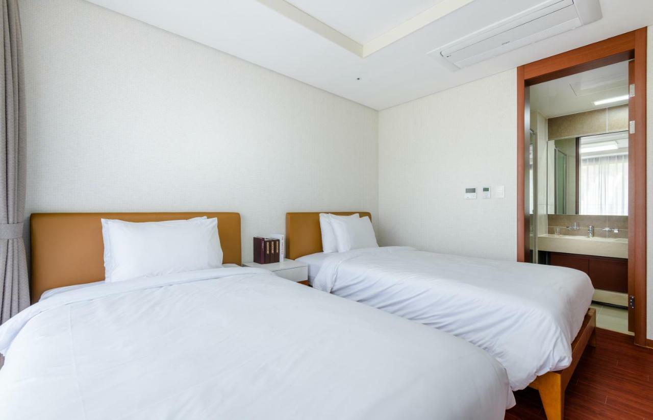 Hotel Seaside Arden à Seogwipo Extérieur photo