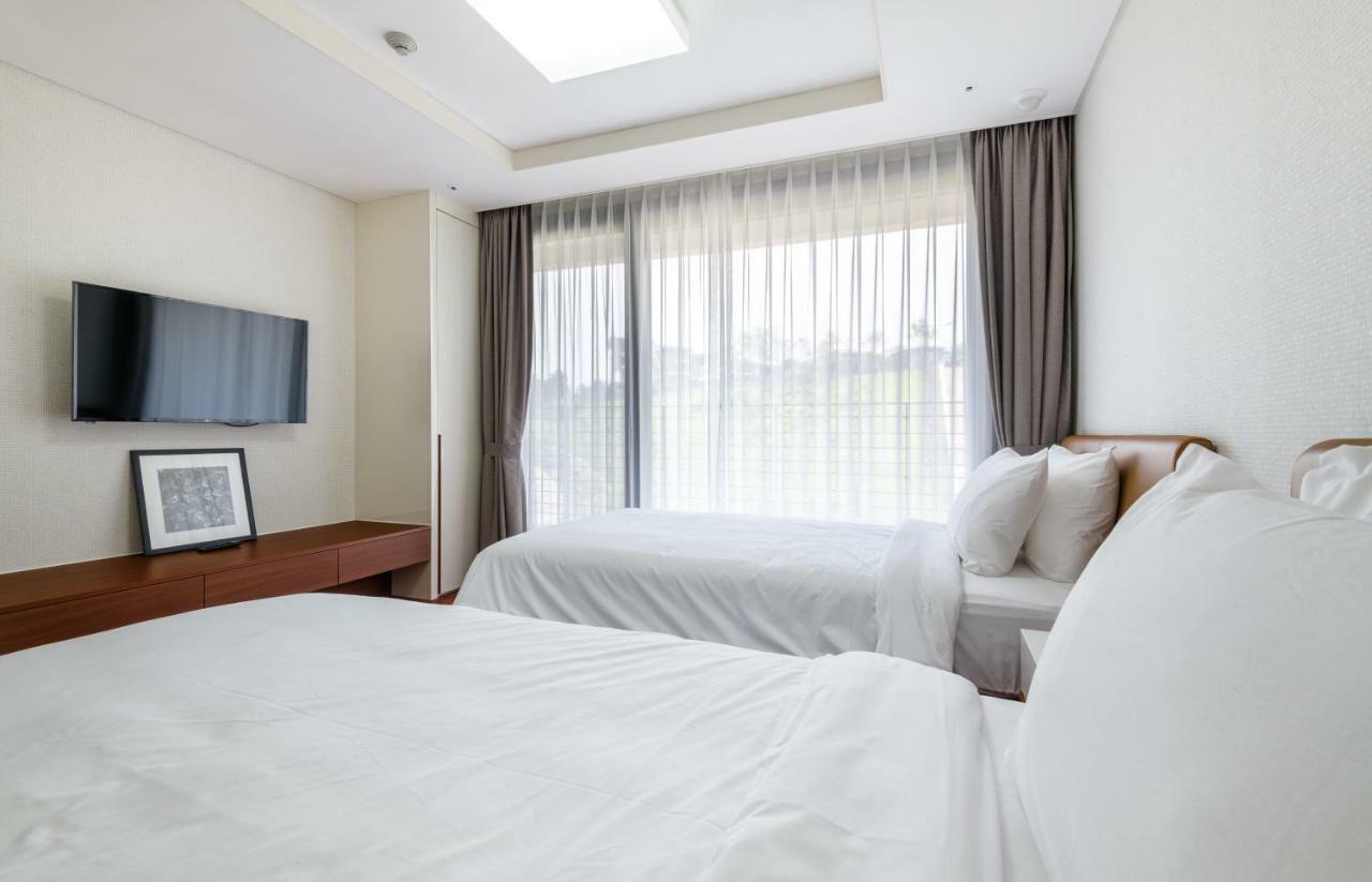 Hotel Seaside Arden à Seogwipo Extérieur photo